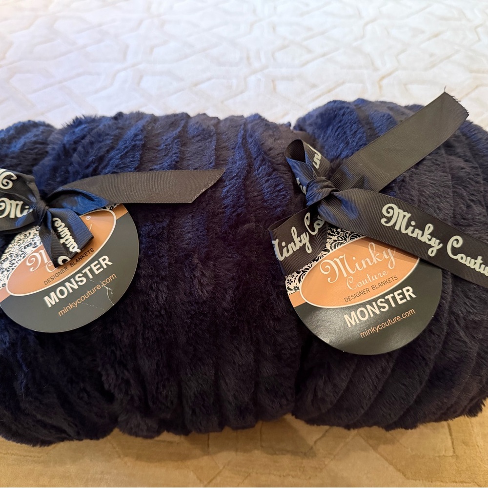 Luxurious Navy Blue Throw Blanket